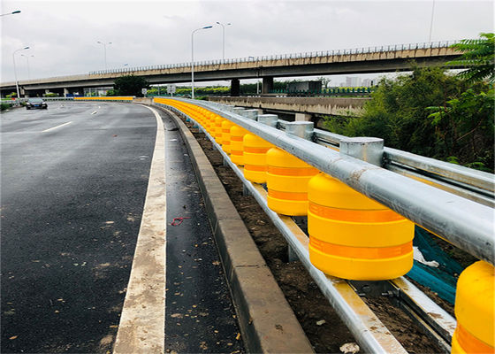 คุณภาพ EVA Buckets Rolling Road Safety Roller Barrier Anti Crash Guardrail โรงงาน