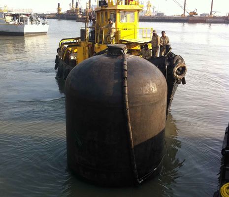 คุณภาพ 3300 × 5000mm Semi-Submersible Submarine Fenders สำหรับการป้องกันเรือดำน้ำ โรงงาน
