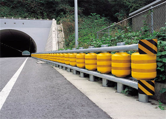 คุณภาพ Highway Safety Anti Crash Guardrail EVA Roller Crash Barrier อุปสรรคด้านความปลอดภัยลูกกลิ้งชน โรงงาน