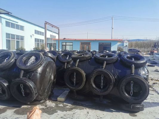 คุณภาพ High Energy Absorption Foam Filled Fender and EVA Solid Fender for Safe Ship Berthing and Anti Collision โรงงาน
