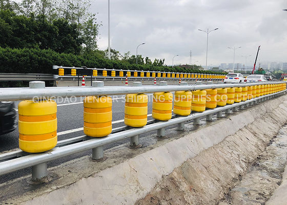 คุณภาพ ความปลอดภัยการจราจรบนถนน Eva Buckets Rolling Anti Crash Guardrail Road Roller Barrier โรงงาน