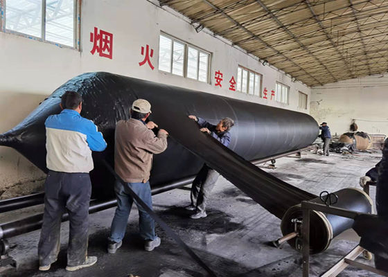 คุณภาพ ISO 14409:2011 กระเป๋าอากาศสําหรับการเปิดเรือที่ได้รับการรับรอง มีอายุการใช้งาน 6-10 ปี และช่วงความกว้าง 0.8m ถึง 3.0m สําหรับการใช้งานทางทะเล โรงงาน