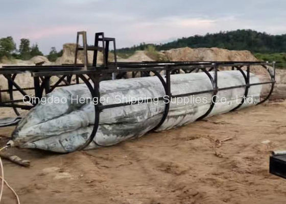 คุณภาพ 1500x15000 มิลลิเมตร กระเป๋าสะพายอากาศสําหรับเรือประเดิมด้วยวัสดุยางธรรมชาติ โรงงาน